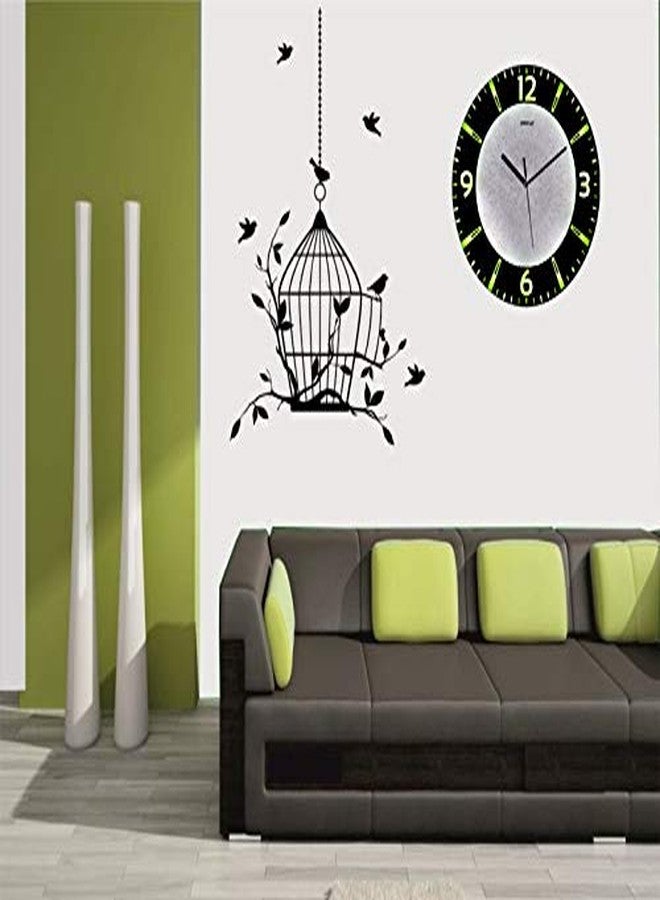 أوريفا ساعة حائط دائرية بلاستيكية تناظرية بإضاءة خلفية من Oreva (32 سم × 32 سم × 4 سم، LED أخضر، AQ 1667) - Image 4